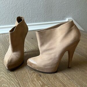 Nubuck heels